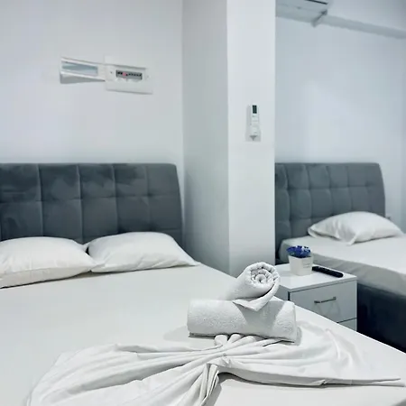 Xhoana Studio Sarandë