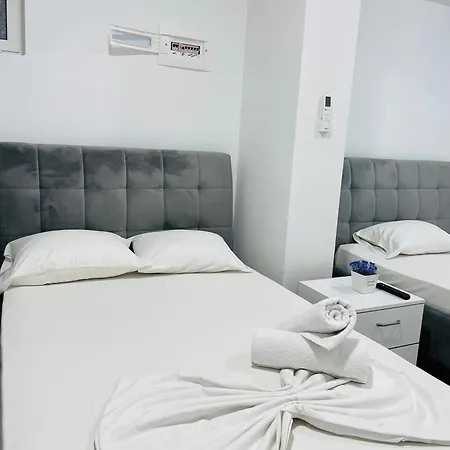 Xhoana Studio